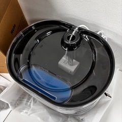 【新品・未使用】ペット用 犬用 猫用 自動給水機 水飲み器 水入れ　の画像