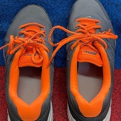 Nike Revolution 2 メンズ　グレー/オレンジ　26cm ナイキ スニーカーの画像