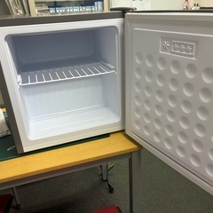 小型冷凍庫の画像