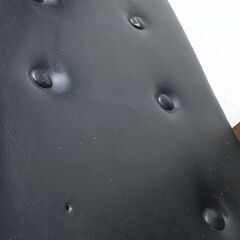 グランドピアノのイスの画像