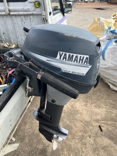 YAMAHA船外機　エンジン　9.9
馬力