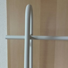 ✨ほぼ新品✨　天板付きハンガーラック　早い者勝ち　気軽にコメントください♪の画像