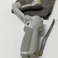 DJI OM 4 スタビライザー/スマホ用ジンバルの画像