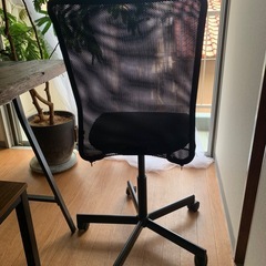 IKEAオフィスチェアTOBERGET トーベルゲット 回転チェアの画像