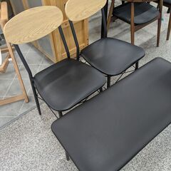 【コンパクトサイズ】 ダイニングセット オーヤマ 4人掛け 食卓テーブルセット ベンチ付き スチールフレーム 幅110cm : オフホワイト/ホワイトの画像
