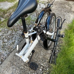 折りたたみ自転車の画像