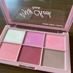 チークパレット(ピンク系)の画像