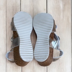 Lovetoxic ラブトキシック シルバークロスストラップ 厚底サンダルの画像