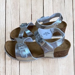 Lovetoxic ラブトキシック シルバークロスストラップ 厚底サンダルの画像