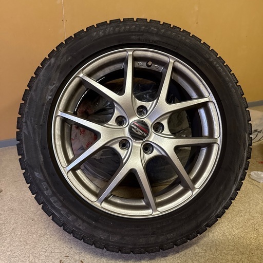 ブリザック　スタッドレスタイヤ　4本セット215/55/17