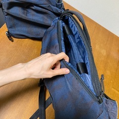 NEW ERA 大きめ機能的なバッグパックの画像