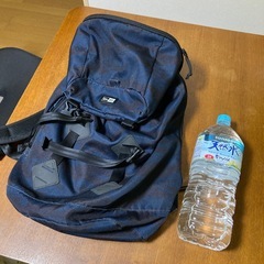 NEW ERA 大きめ機能的なバッグパックの画像