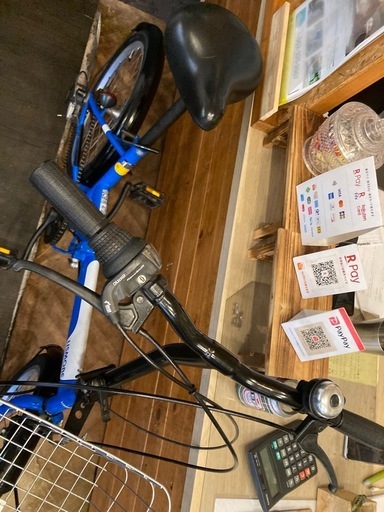 【前後タイヤ・チューブ新品！】6段変速　20インチ折りたたみ自転車　スカイブルー