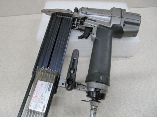 ?【大工道具】常圧マキタ仕上げ釘打ち機【工具高価買取!!地域最大級の売り場面積！】