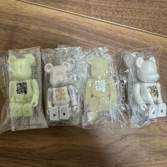 Bearbrick  ベアブリック　ノベルティー　4個　セットの画像