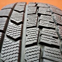 DUNLOP WINTER MAXX WM02 185/60R15 15インチ スタッドレス 1本 23年製 バリ溝 フィットシャトル ヴィッツ セレナ スイフト等　(KTE366) の画像