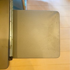パソコンデスクの画像