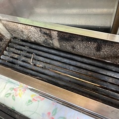 炭火焼き用 焼き鳥台 串焼き台 ステンレス製 コンロ W900 D180 通風口3箇所 中古品 厨房 設備 キャンプ BBQ などに！ ④の画像