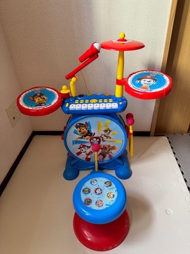 パウ・パトロール たたいて、ひいて、うたおう！電子ドラムセット トイザらス限定