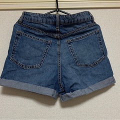 H&M　DIVIDEDショートパンツの画像