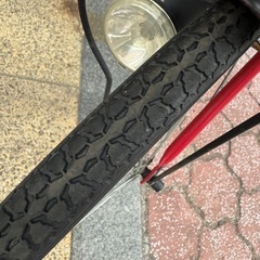 ママチャリ　赤　傘キャッチャー付き　24インチの画像