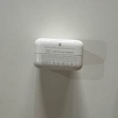 ACアダプター　ipad・iphone用充電器　アップル　apple 純正の画像