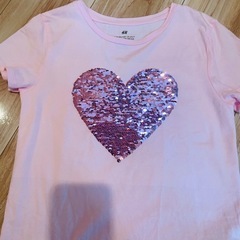 H&MハートTシャツの画像