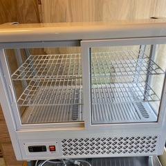 【美品】　冷蔵ショーケース　型番: HJR-UTK100WTの画像