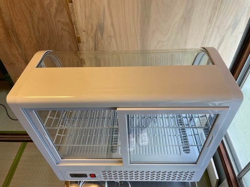 【美品】　冷蔵ショーケース　型番: HJR-UTK100WT