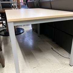 A 2509-235 ミーティングテーブル キズ汚れ有りの画像