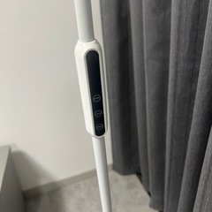 LED  floor lamp ライト 白 の画像
