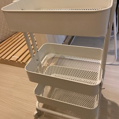 IKEA キッチンワゴンの画像