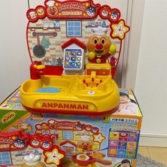 【箱付き】アンパンマン　タッチでおしゃべりスマートキッチン　2点セットの画像
