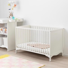 IKEA ベビーベッドの画像