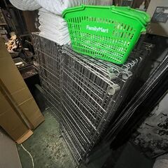 メタルラック　ドウシシャ･アイリス製　約121cm×46cm　支柱150～160cmくらいの画像