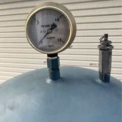 美品 コンプレッサー エアタンク 立型タンク 空気圧縮機 空気タンク サブタンク 予備タンク エアータンク 約85L 小松 縦型 縦置きの画像