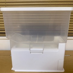 ニトリ　米びつ（5kg）の画像