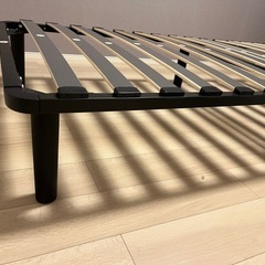 ベッドフレームの画像