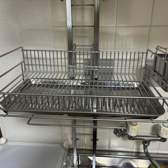【お渡し時期：9/13（土）〜9/23（火）】川口工器 燕三条製 水切りラック 突っ張り 水切りカゴ スリム 22106の画像