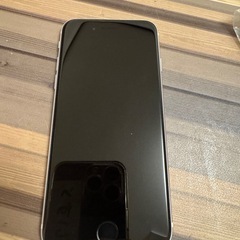 発送も可❗️iPhoneSE2の画像