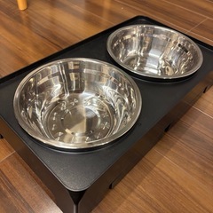 【ほぼ未使用】ペット　昇降式フードボウル　中型犬　大型犬　高さ調整可能　5段階調整の画像