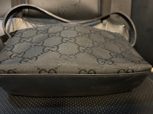 早い者勝ち GUCCI バッグ