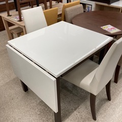 折りたたみダイニングセットの画像