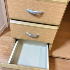 棚　（食器や小物などに）の画像