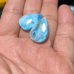 ラリマー ペアドロップ型ルースの画像