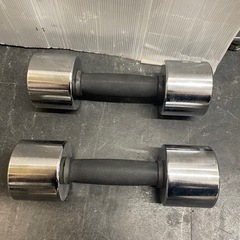 【中古】¥3,000 ダンベル2個セット　5KG  トレーニング【II098】の画像