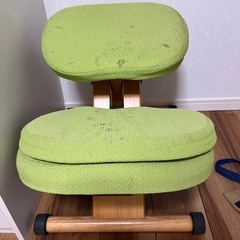 姿勢矯正椅子の画像