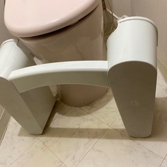 トイレ 踏み台 トイレスムーズ ステップ 洋式 和式 便秘解消 踏ん張り 介護用品 アイリスオーヤマの画像