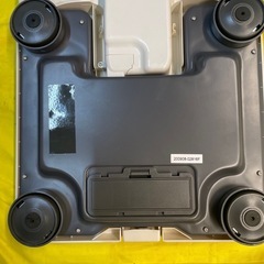 【中古】¥1,000 オムロン体重計　ヘルスメーター　動作確認済【II101】の画像