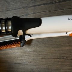 ヘアアイロン ブラシ付回転 インスタイラー タイタニアムの画像